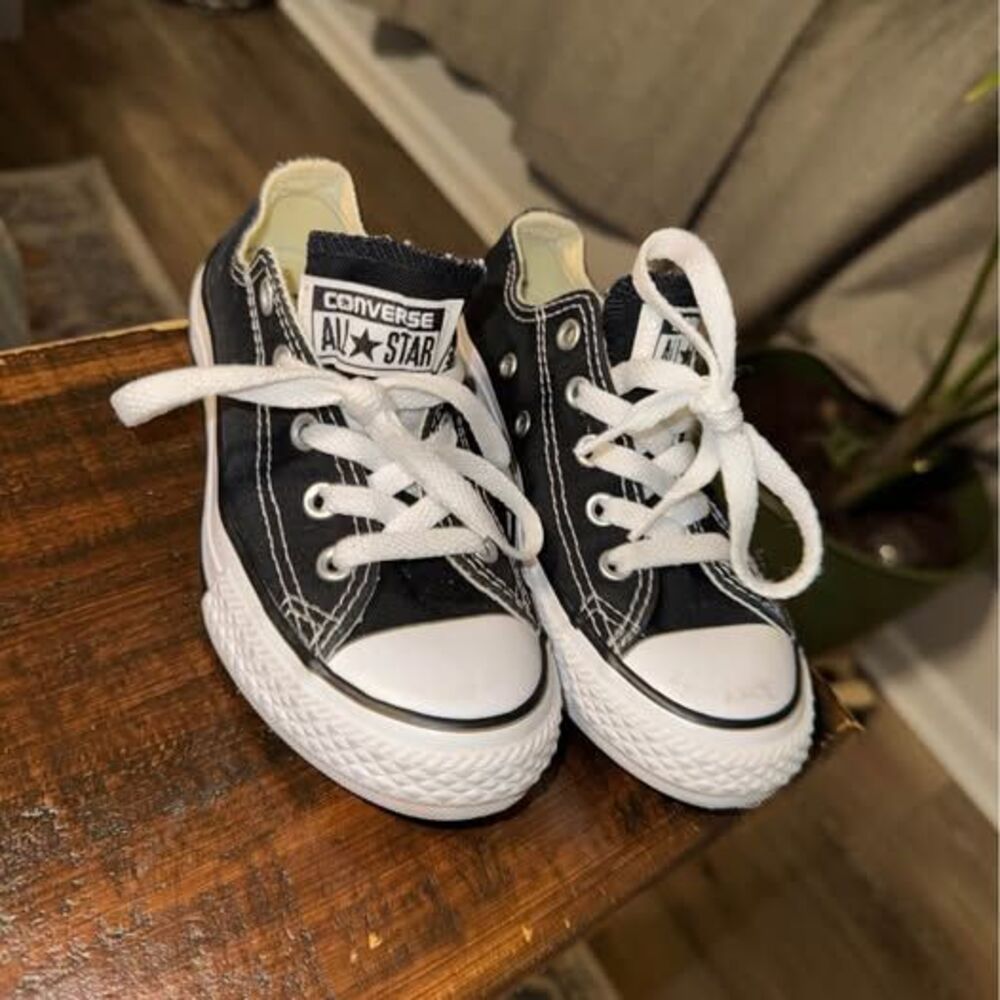 Converse Chuck Taylor All Star Low Top Sneakers 12.5